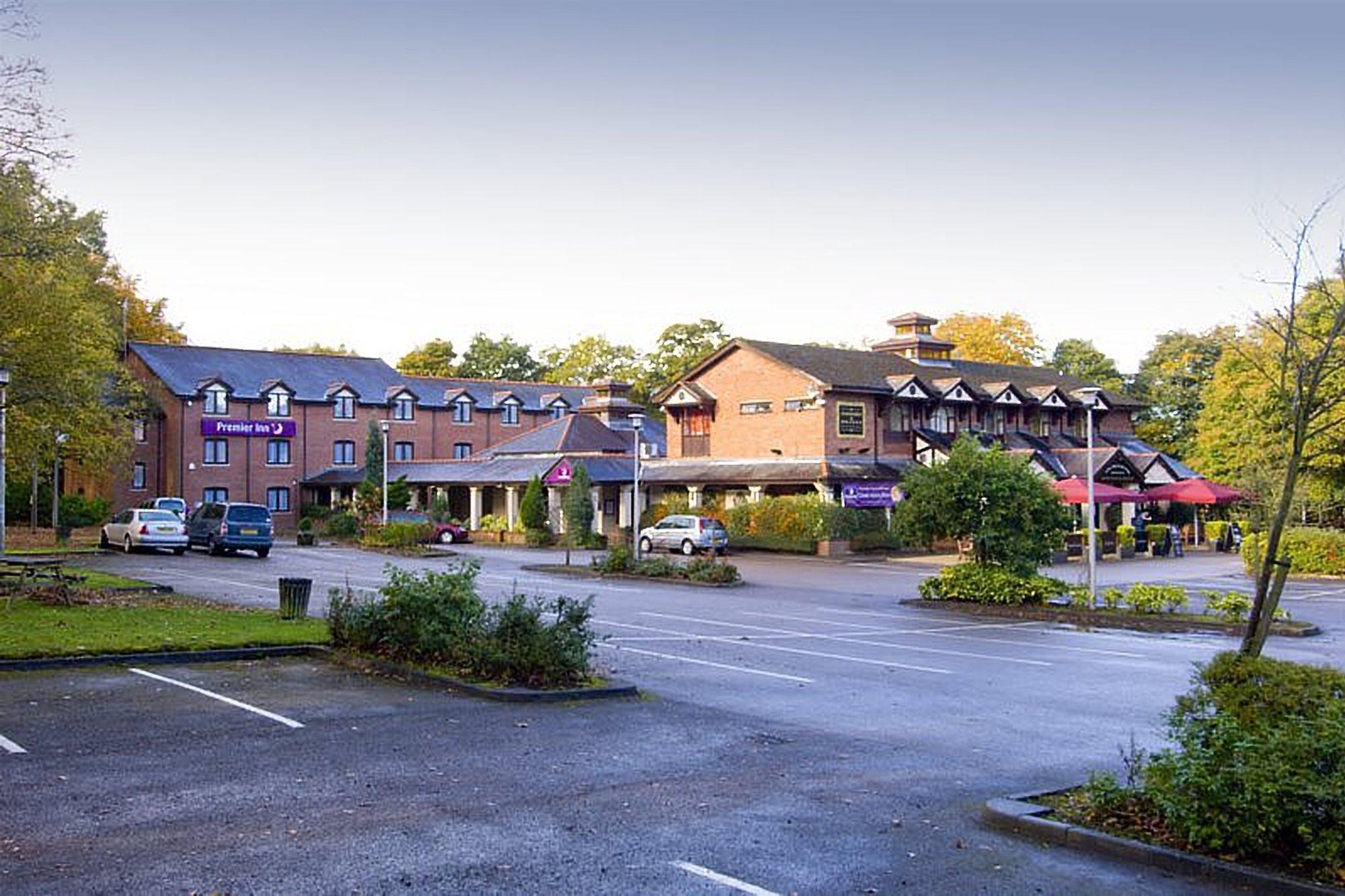 Premier Inn Manchester - Wilmslow Extérieur photo